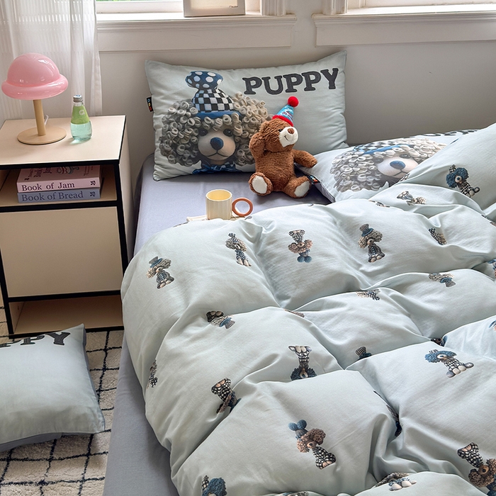 91家纺网 家纺一手货源 找家纺 RYB红黄兰 2025新款ins卡通设计师原创5D立体数码全棉纯棉双层纱四件套系列 雾蓝小狗