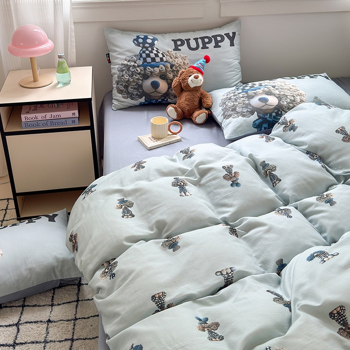 91家纺网 家纺一手货源 找家纺 RYB红黄兰 2025新款ins卡通设计师原创5D立体数码全棉纯棉双层纱四件套系列 雾蓝小狗