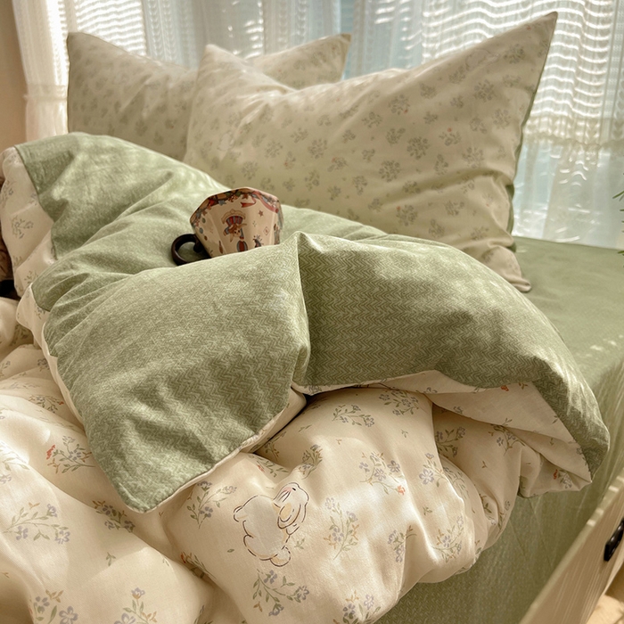 91家纺网 家纺一手货源 找家纺 瑞莱 2025新款开学季全棉纯棉萌趣印花四件套 兔兔紫萝兰