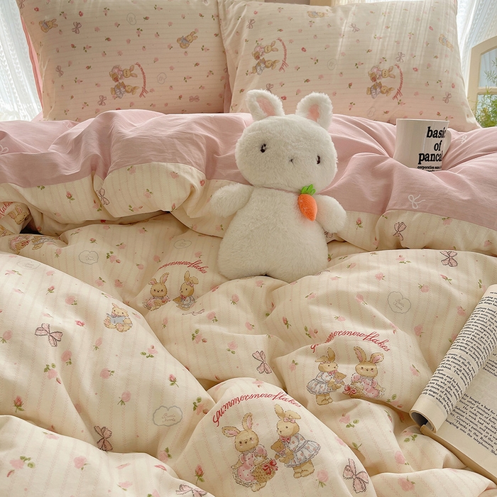 91家纺网 家纺一手货源 找家纺 瑞莱 2025新款开学季全棉纯棉萌趣印花四件套 甜蜜纪念日