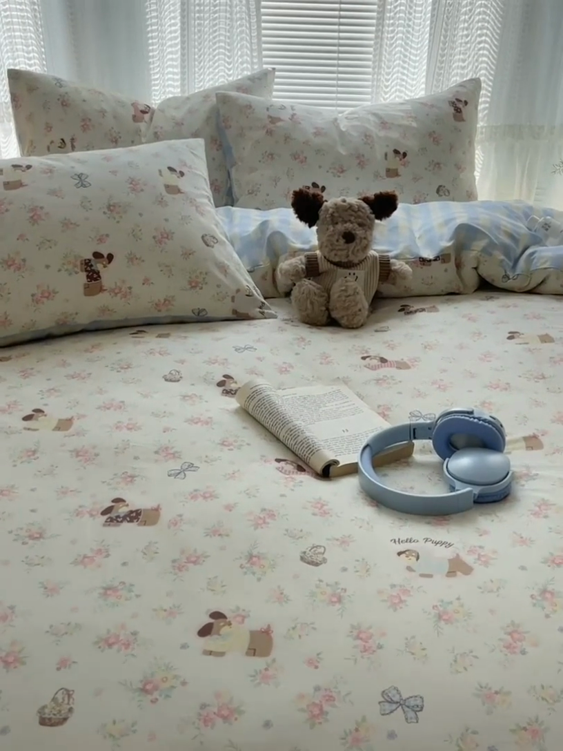 91家纺网 家纺一手货源 找家纺 瑞莱 2025新款开学季全棉纯棉萌趣印花四件套 花田小狗