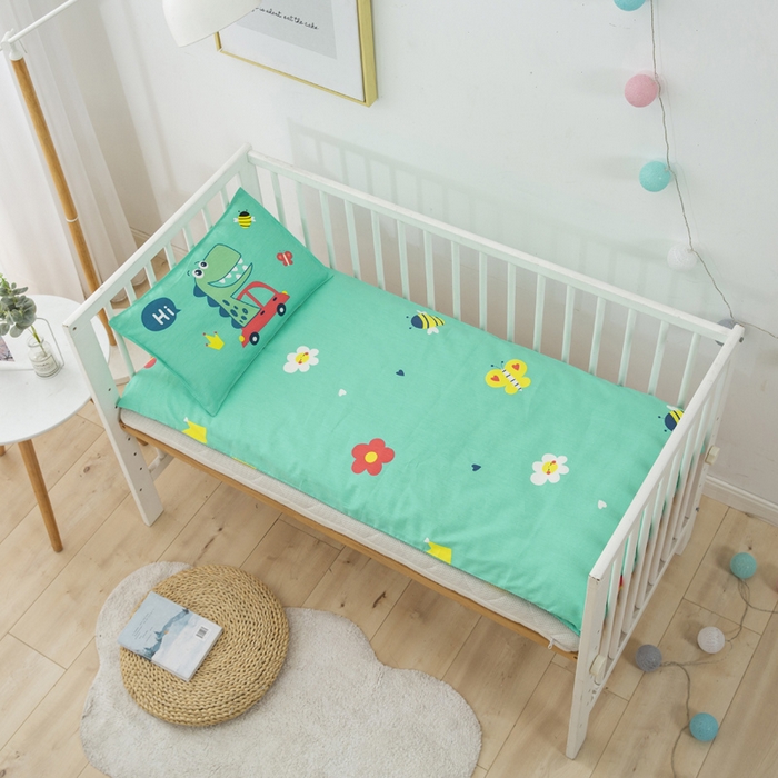 91家纺网 家纺一手货源 找家纺 2025新品全棉大版幼儿园三件套儿童被褥六件套宝宝午睡入园婴儿床床上用品 汽车恐龙