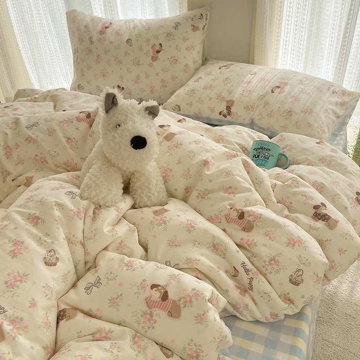 91家纺网 家纺一手货源 找家纺 瑞莱 2025新款开学季全棉纯棉萌趣印花四件套 花田小狗