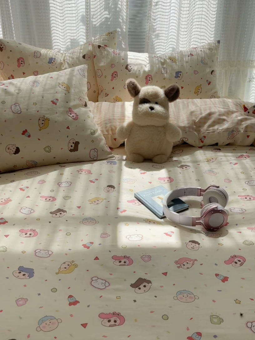 91家纺网 家纺一手货源 找家纺 瑞莱 2025新款开学季全棉纯棉萌趣印花四件套 糖果幼儿园