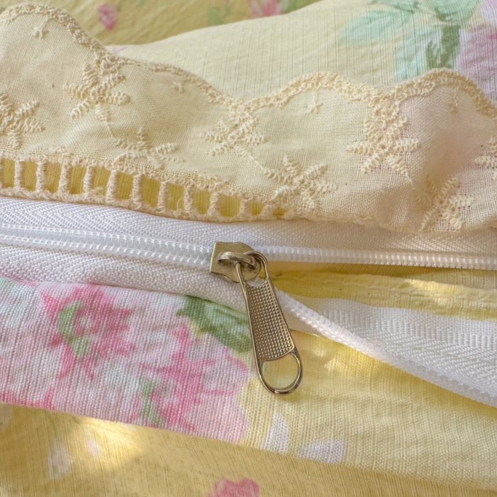 91家纺网 家纺一手货源 找家纺 艾特你 2025新款云感双层纱镂空花边四件套 花边款-安娜花园