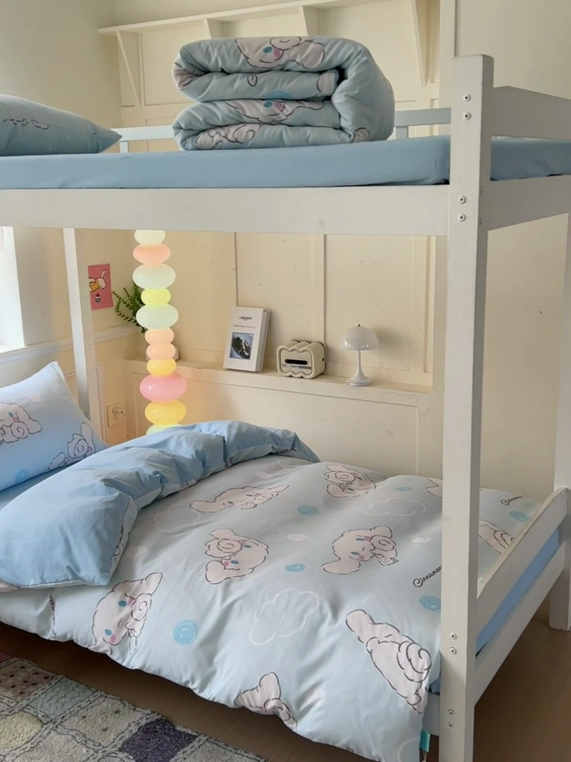 91家纺网 家纺一手货源 找家纺 海岛哥哥 2025新款A类云朵水洗棉三丽鸥正版授权四件套-学生床 三丽鸥-软萌玉桂狗蓝