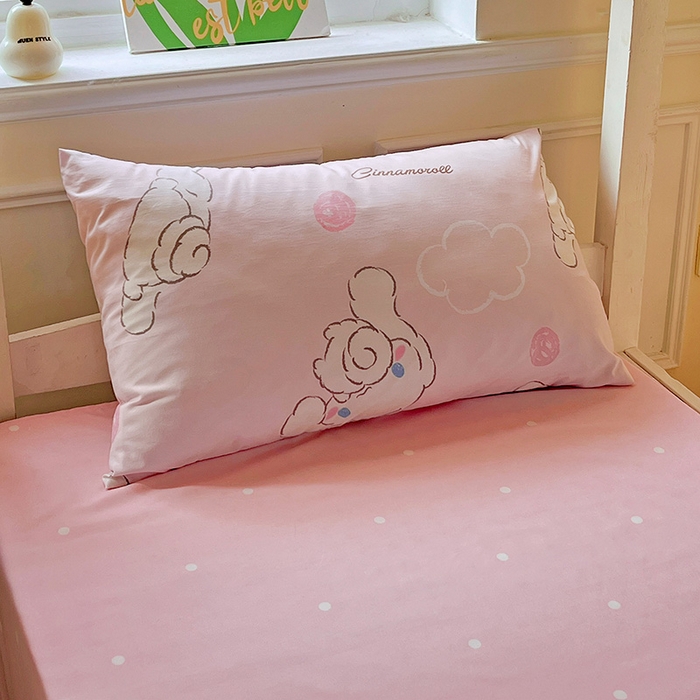 91家纺网 家纺一手货源 找家纺 海岛哥哥 2025新款A类云朵水洗棉三丽鸥正版授权四件套-学生床 三丽鸥-软萌玉桂狗粉