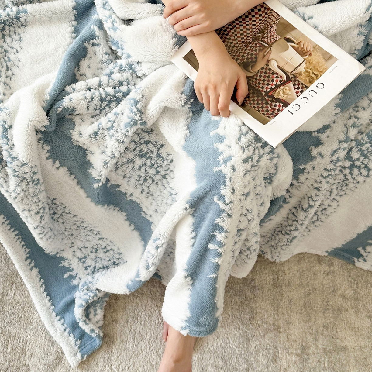 91家纺网 家纺一手货源 找家纺 春妮家纺 2025新款阳离子塔芙绒舒棉绒毛毯 塔芙-幽蓝