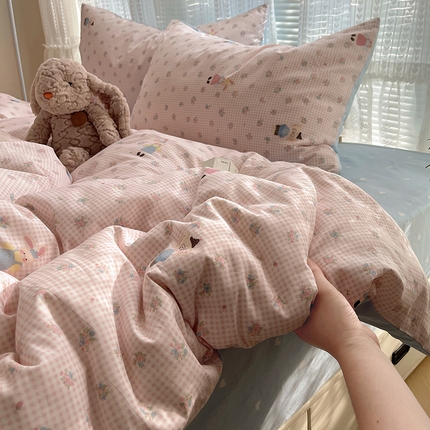 91家纺网 家纺一手货源 找家纺 （总）瑞莱 2025新款开学季全棉纯棉萌趣印花四件套