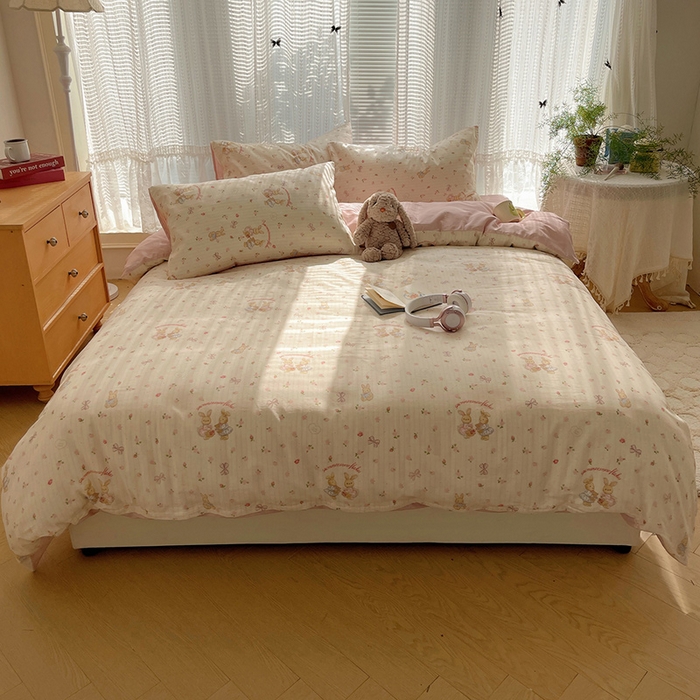 91家纺网 家纺一手货源 找家纺 瑞莱 2025新款开学季全棉纯棉萌趣印花四件套 甜蜜纪念日