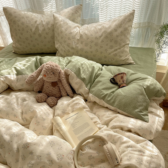 91家纺网 家纺一手货源 找家纺 瑞莱 2025新款开学季全棉纯棉萌趣印花四件套 兔兔紫萝兰