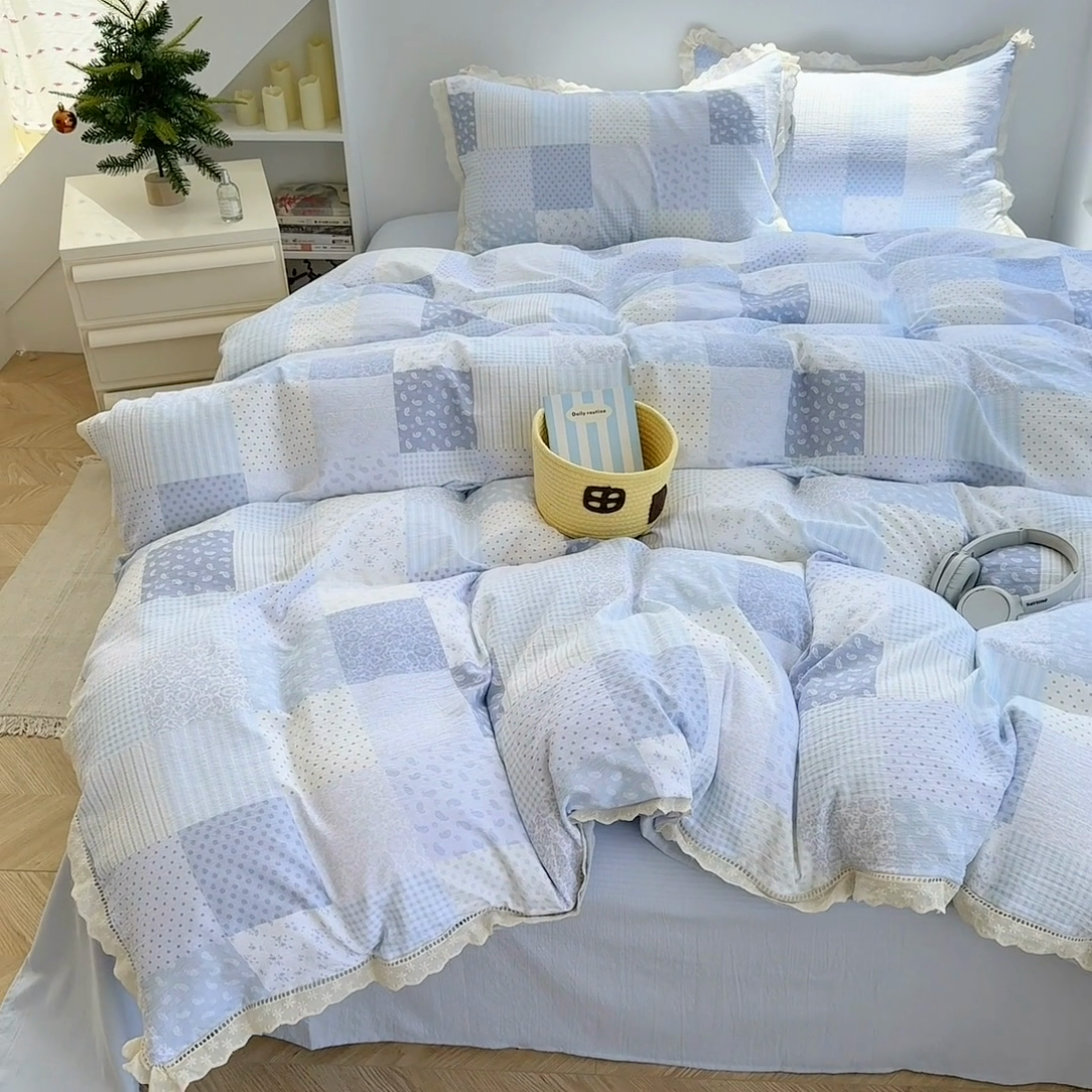 91家纺网 家纺一手货源 找家纺 艾特你 2025新款云感双层纱镂空花边四件套 花边款-半亩花园