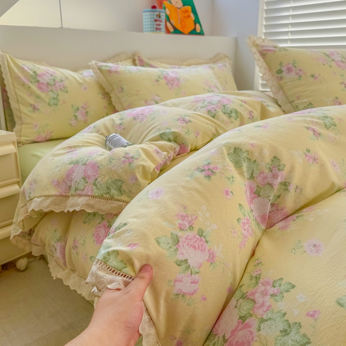 91家纺网 家纺一手货源 找家纺 艾特你 2025新款云感双层纱镂空花边四件套 花边款-安娜花园