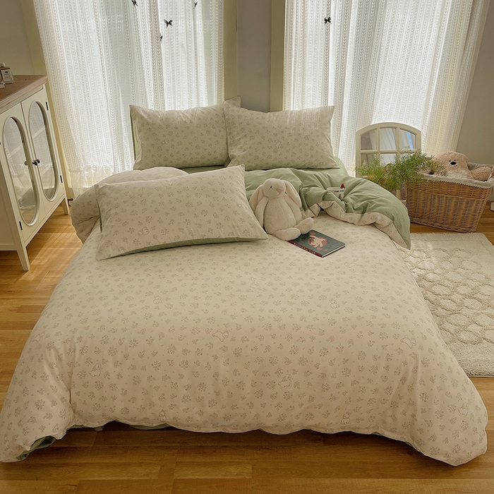 91家纺网 家纺一手货源 找家纺 瑞莱 2025新款开学季全棉纯棉萌趣印花四件套 兔兔紫罗兰