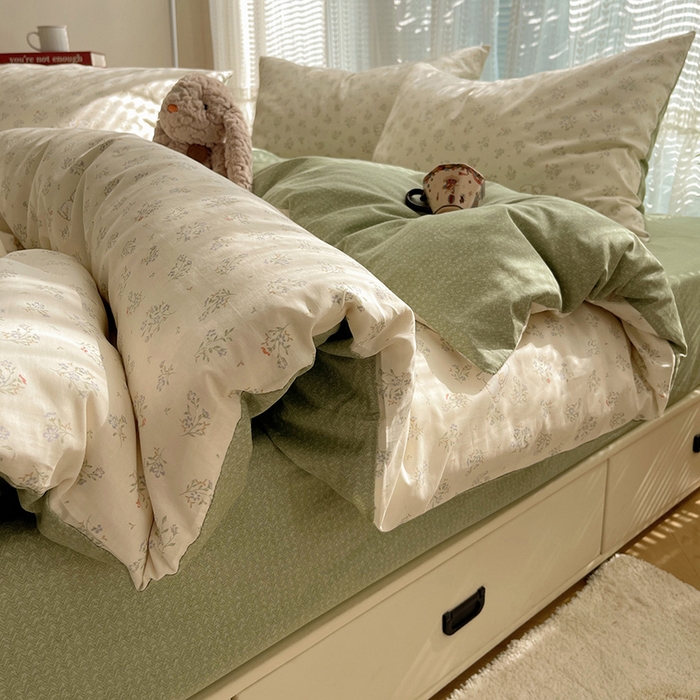 91家纺网 家纺一手货源 找家纺 瑞莱 2025新款开学季全棉纯棉萌趣印花四件套 兔兔紫萝兰