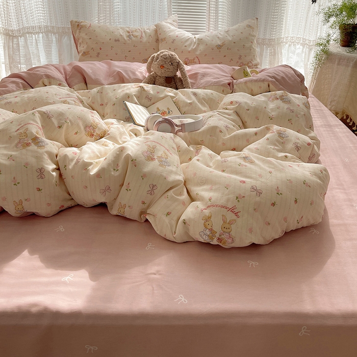 91家纺网 家纺一手货源 找家纺 瑞莱 2025新款开学季全棉纯棉萌趣印花四件套 甜蜜纪念日