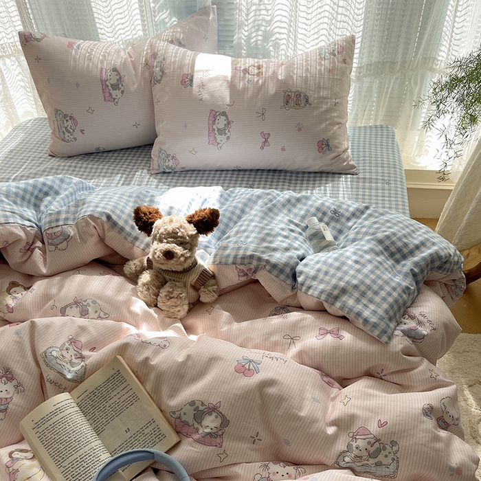 91家纺网 家纺一手货源 找家纺 瑞莱 2025新款开学季全棉纯棉萌趣印花四件套 甜品小狗