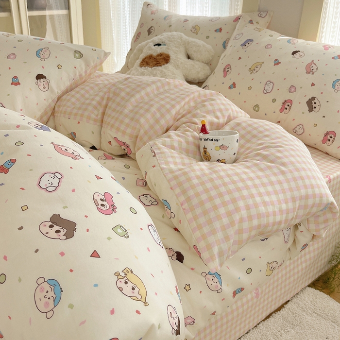 91家纺网 家纺一手货源 找家纺 瑞莱 2025新款开学季全棉纯棉萌趣印花四件套 糖果幼儿园