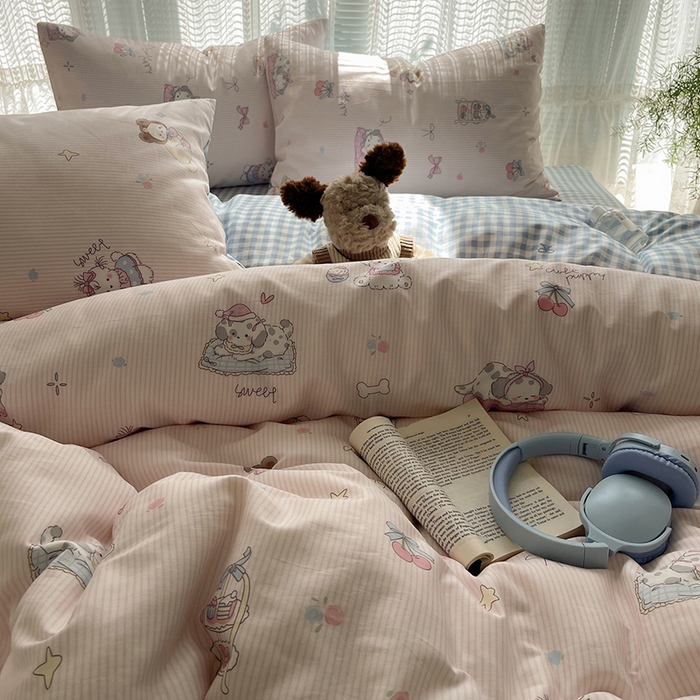 91家纺网 家纺一手货源 找家纺 瑞莱 2025新款开学季全棉纯棉萌趣印花四件套 甜品小狗