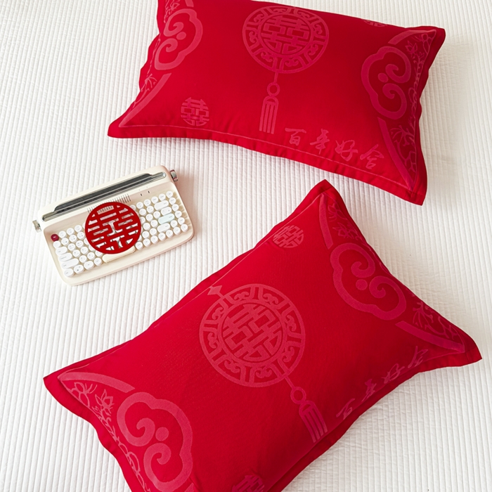 91家纺网 家纺一手货源 找家纺 （总）悦然毛巾被 2025新款婚庆大红三层全棉纱布枕套