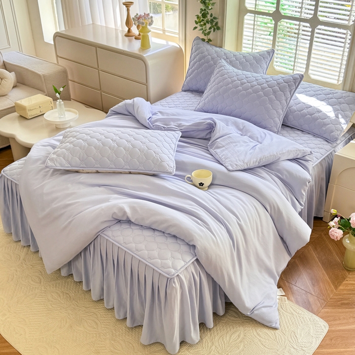 91家纺网 家纺一手货源 找家纺 金盛皇朝家纺 2025新款纯色水洗棉夹棉床裙三件套四件套 蓝调时光