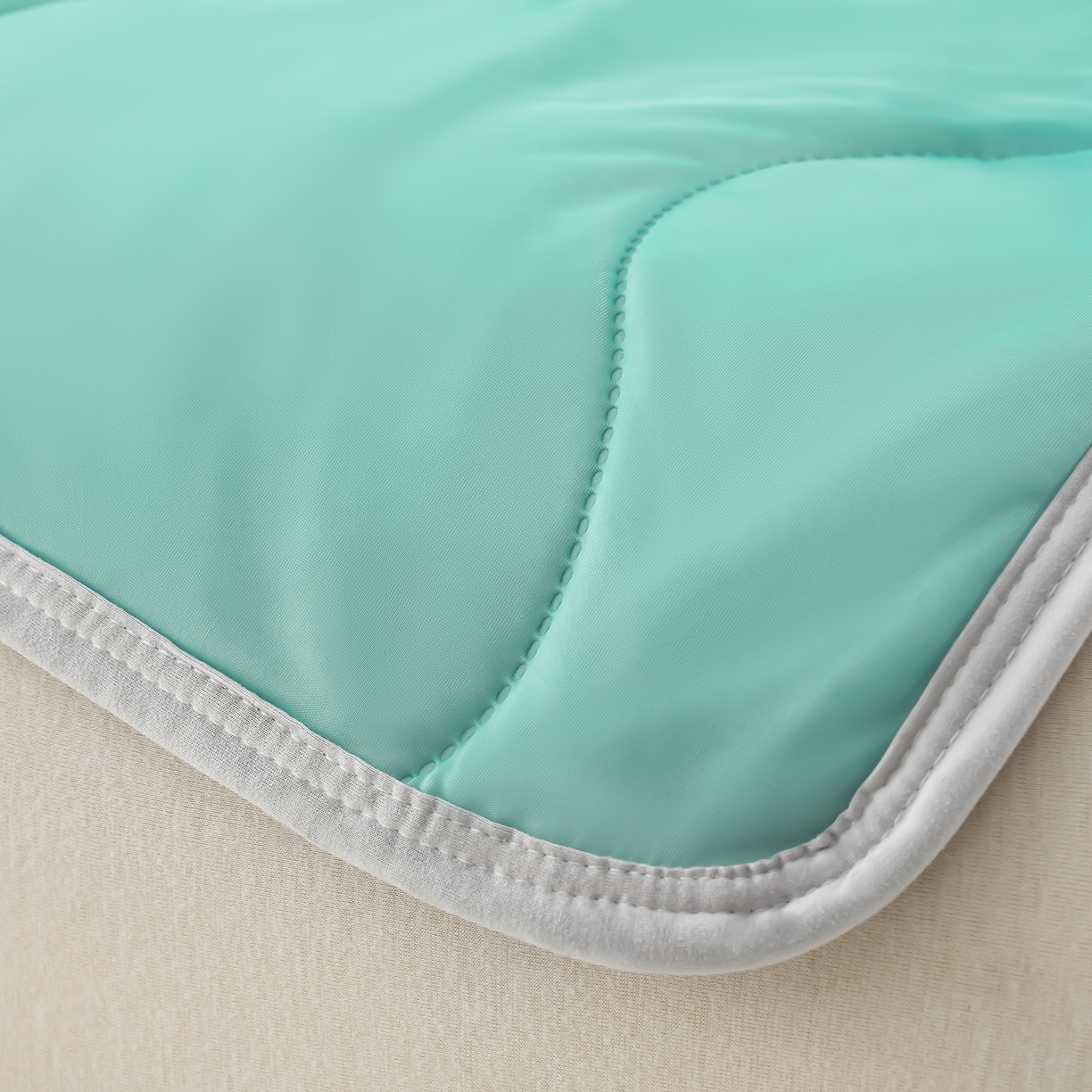 91家纺网 家纺一手货源 找家纺 眠多宝 2025新款纯色凉感丝夏被夏凉被空调被跨境热品temu希音TK外贸 绿色