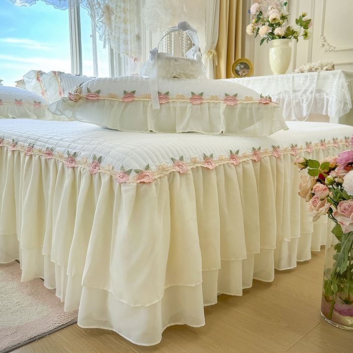 91家纺网 家纺一手货源 找家纺 虹星家纺 2025新款玫瑰花语全棉纯棉床裙三件套单床裙床裙单件 玫瑰花语-皓月白