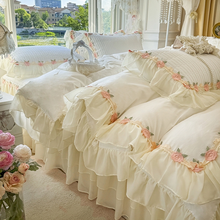 91家纺网 家纺一手货源 找家纺 虹星家纺 2025新款玫瑰花语全棉纯棉床裙三件套单床裙床裙单件 玫瑰花语-皓月白