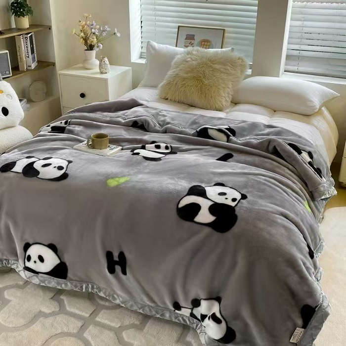 91家纺网 家纺一手货源 找家纺  尚品绵羊2025秋冬新款双层加厚拉舍尔毛毯保暖法莱绒毯子 欢乐熊猫