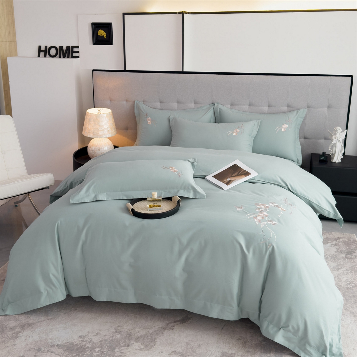 91家纺网 家纺一手货源 找家纺 曼秀琳家纺 2025秋冬新款超柔60s贡缎磨毛刺绣款套件四件套 平安喜乐-苍色