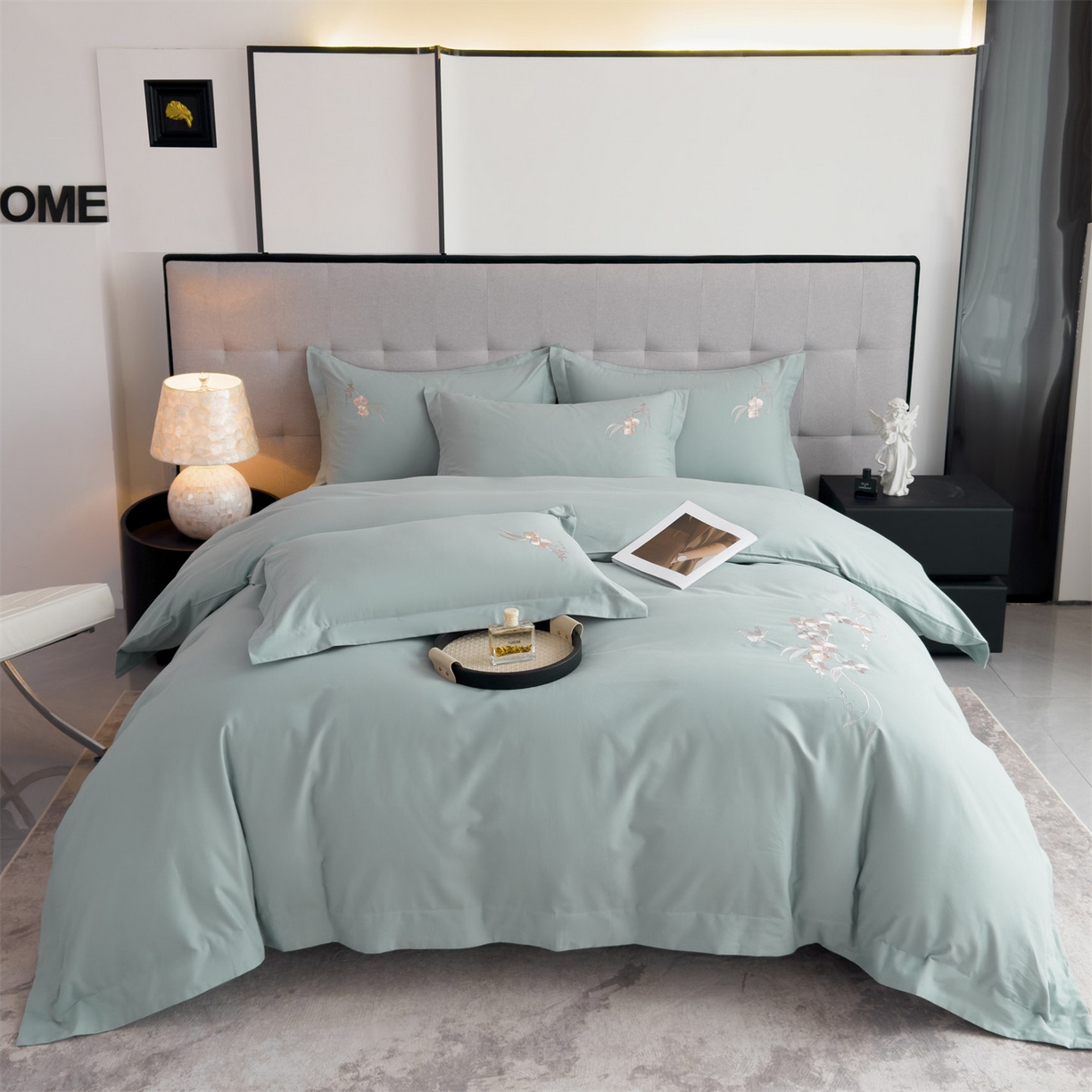 91家纺网 家纺一手货源 找家纺 曼秀琳家纺 2025秋冬新款超柔60s贡缎磨毛刺绣款套件四件套 平安喜乐-苍色