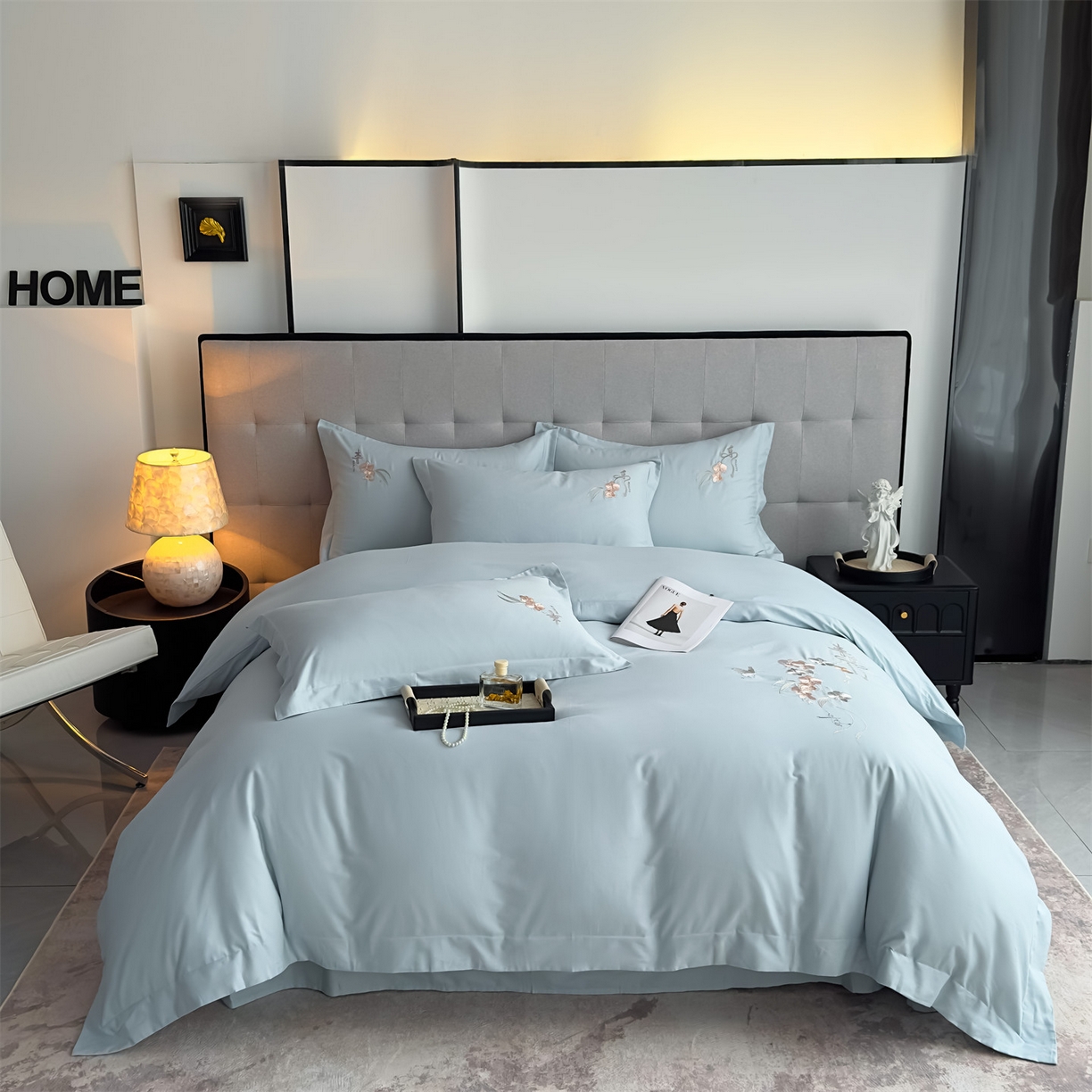 91家纺网 家纺一手货源 找家纺 曼秀琳家纺 2025秋冬新款超柔60s贡缎磨毛刺绣款套件四件套 平安喜乐-洱海蓝