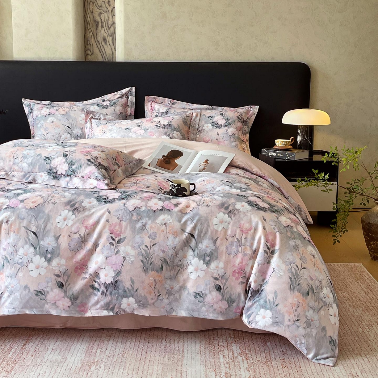 91家纺网 家纺一手货源 找家纺 帅露家纺 2025新款升级疆大白全棉加厚生态磨毛四件套 朝歌-粉