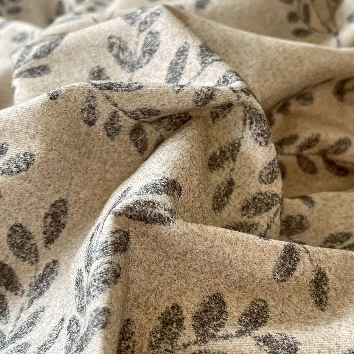 91家纺网 家纺一手货源 找家纺 帅露家纺 2025新款升级疆大白全棉加厚生态磨毛四件套 合叶