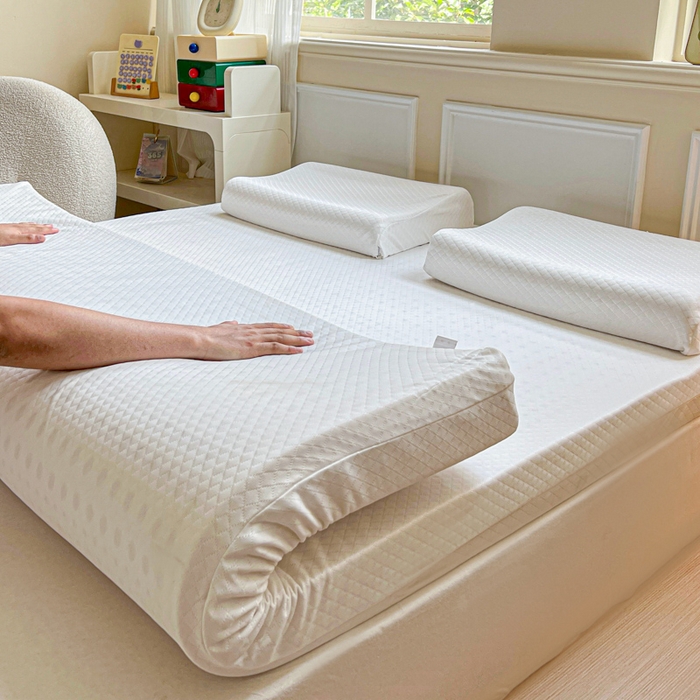 91家纺网 家纺一手货源 找家纺 美丽折家纺 2025新款A级一体成型纯天然乳胶床垫 95D进口水洗天然胶（送内套和外套） 纯白菱形格