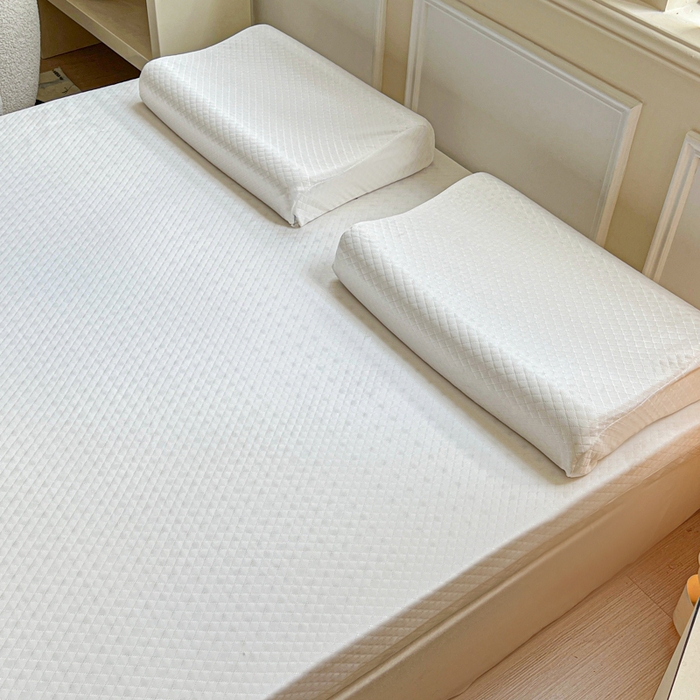 91家纺网 家纺一手货源 找家纺 美丽折家纺 2025新款A级一体成型纯天然乳胶床垫 95D进口水洗天然胶（送内套和外套） 纯白菱形格