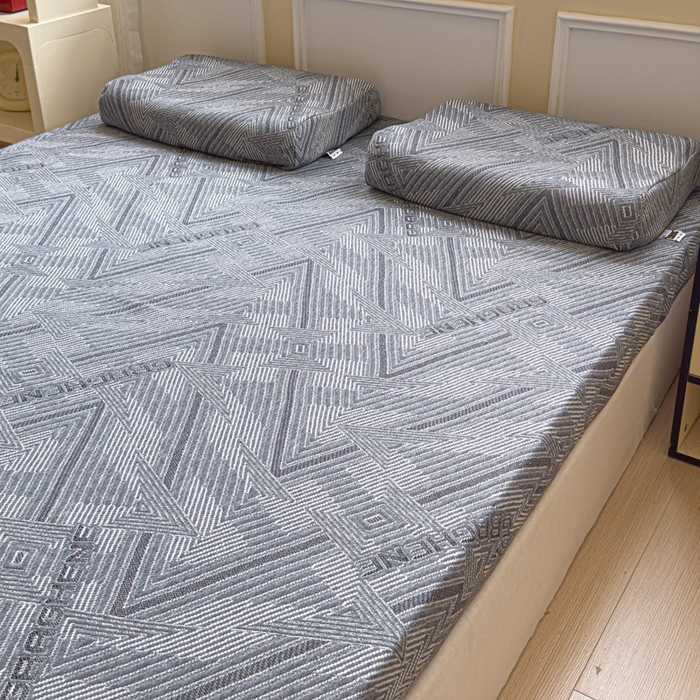 91家纺网 家纺一手货源 找家纺 美丽折家纺 2025新款A级一体成型纯天然乳胶床垫 95D进口水洗天然胶（送内套和外套） 肌理纹