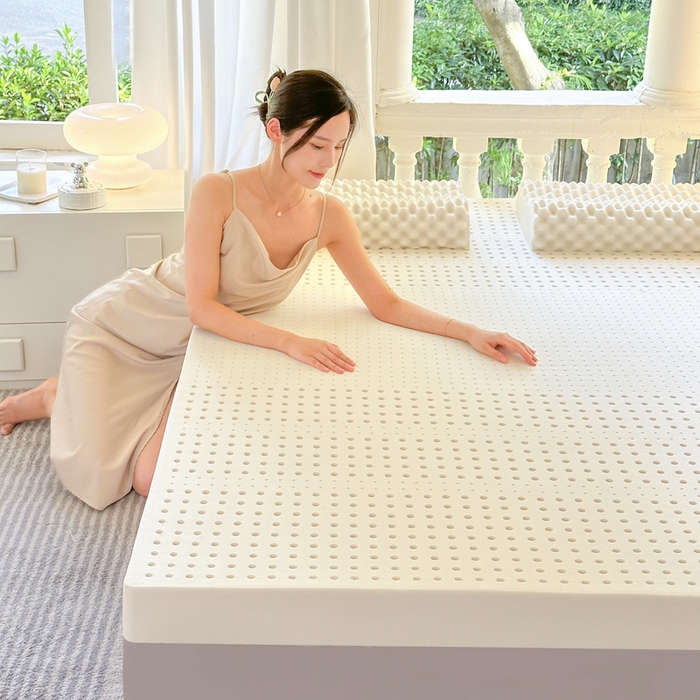 91家纺网 家纺一手货源 找家纺 美丽折家纺 2025新款A级一体成型纯天然乳胶床垫 95D进口水洗天然胶（送内套和外套） 乳胶床垫裸芯