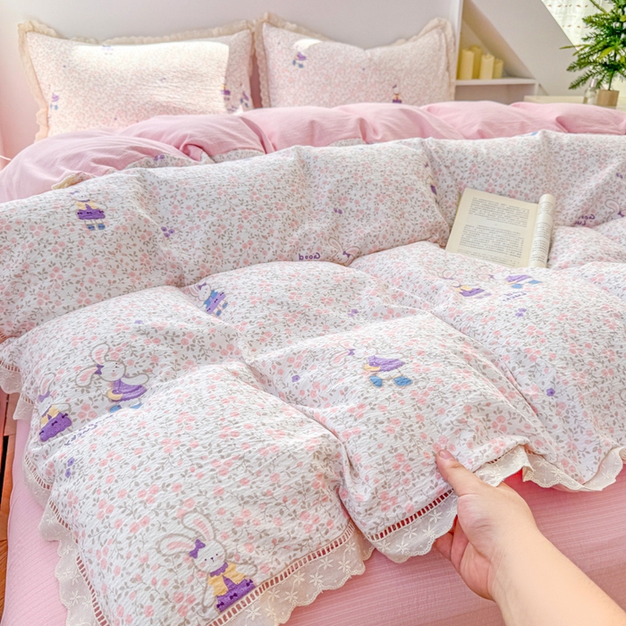 91家纺网 家纺一手货源 找家纺 （总）森璐家纺 2025新款亲肤舒适云感双层纱镂空花边四件套