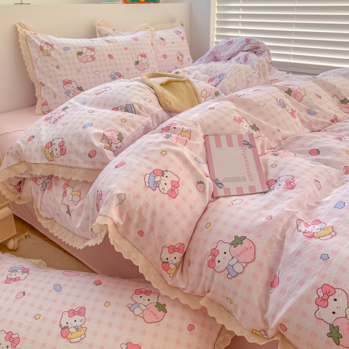 91家纺网 家纺一手货源 找家纺 森璐家纺 2025新款亲肤舒适云感双层纱镂空花边四件套 花边款-甜心喵咪