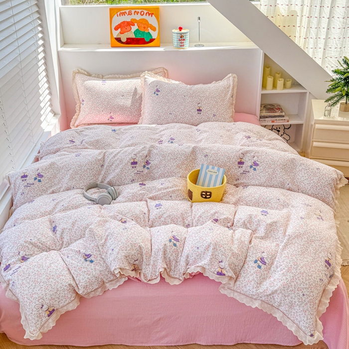 91家纺网 家纺一手货源 找家纺 森璐家纺 2025新款亲肤舒适云感双层纱镂空花边四件套 花边款-兔好时光