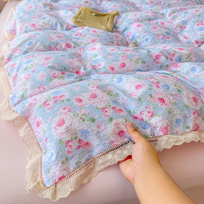 91家纺网 家纺一手货源 找家纺 森璐家纺 2025新款亲肤舒适云感双层纱镂空花边四件套 花边款-悠悠野