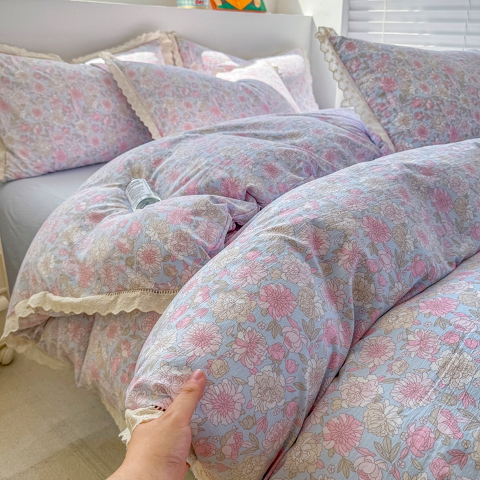 91家纺网 家纺一手货源 找家纺 森璐家纺 2025新款亲肤舒适云感双层纱镂空花边四件套 花边款-蓝萱儿