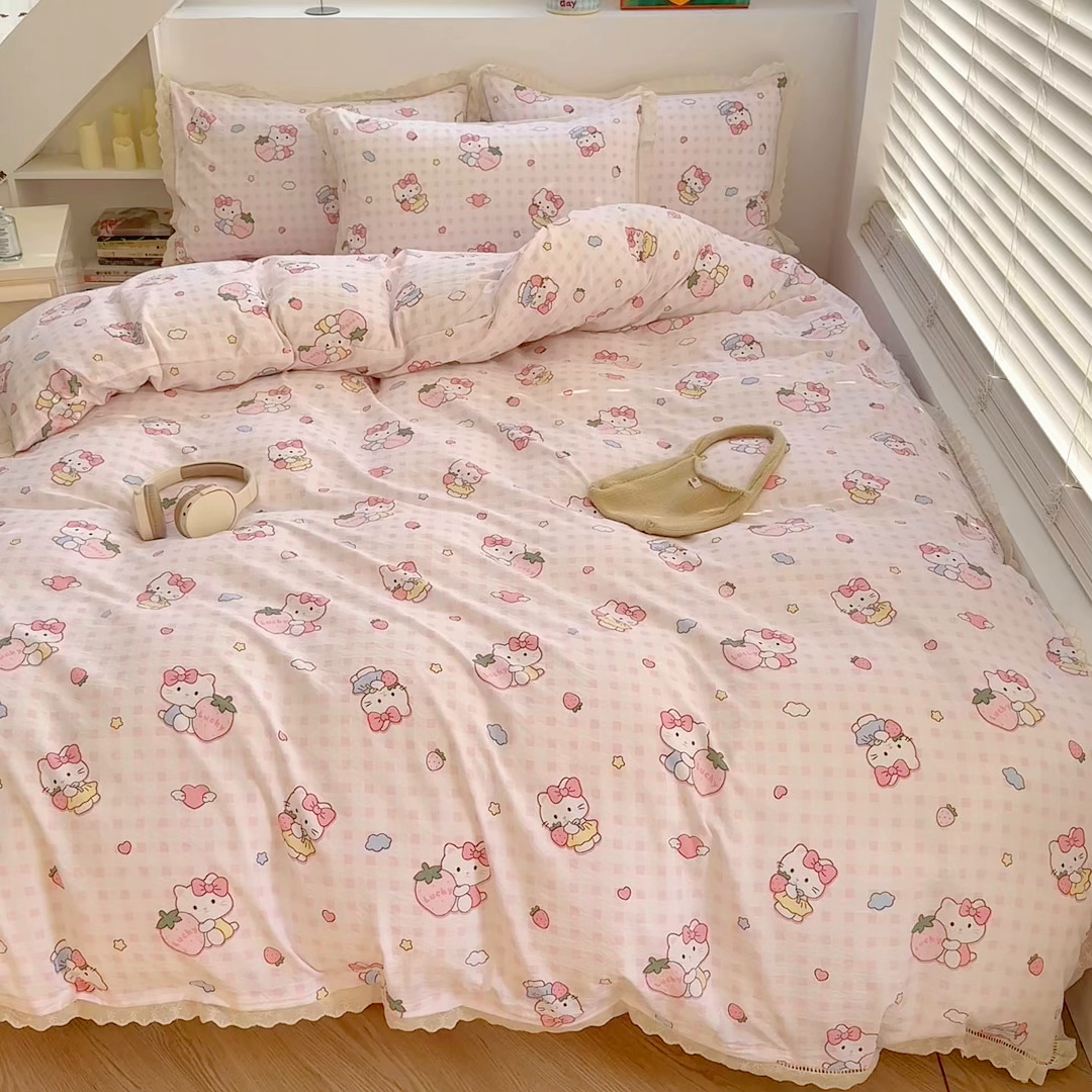 91家纺网 家纺一手货源 找家纺 森璐家纺 2025新款亲肤舒适云感双层纱镂空花边四件套 花边款-甜心喵咪