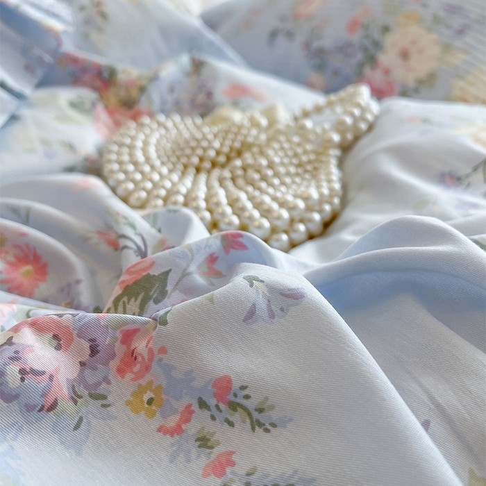 91家纺网 家纺一手货源 找家纺 瑞宝 2025新款法式全棉纯棉印花床裙三件套 栀夏海棠