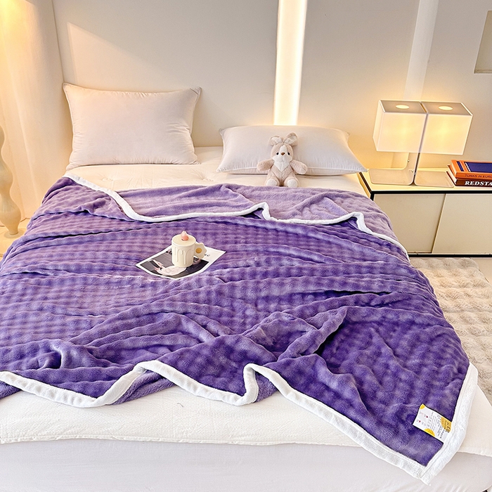 91家纺网 家纺一手货源 找家纺 无瑕家居 2025新款跨境多功能毛毯高克重法莱绒牛奶绒珊瑚绒兔兔绒包边毛毯毯子 兔兔绒-香芋紫