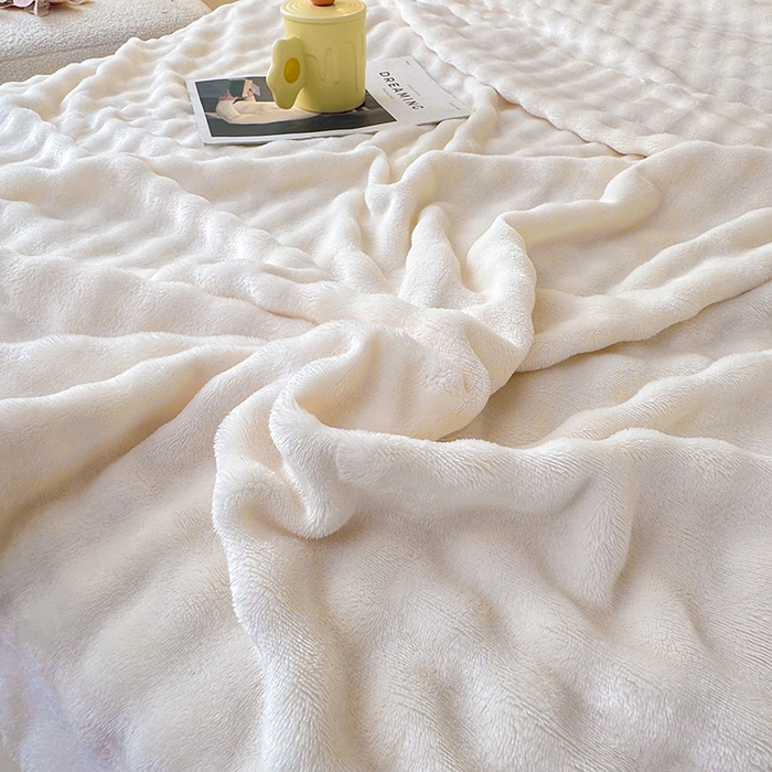 91家纺网 家纺一手货源 找家纺 无瑕家居 2025新款跨境多功能毛毯高克重法莱绒牛奶绒珊瑚绒兔兔绒包边毛毯毯子 兔兔绒-本色白