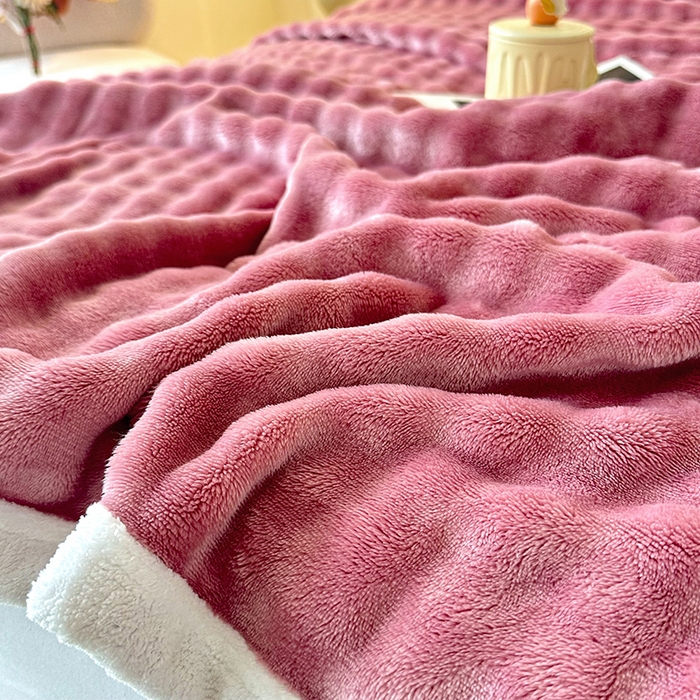 91家纺网 家纺一手货源 找家纺 无瑕家居 2025新款跨境多功能毛毯高克重法莱绒牛奶绒珊瑚绒兔兔绒包边毛毯毯子 兔兔绒-玫玫粉