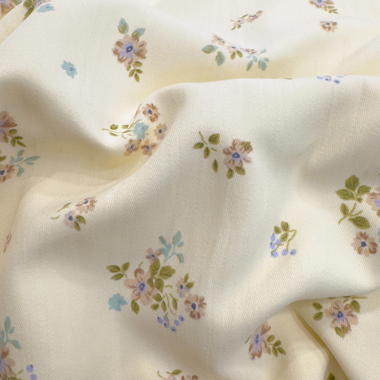 91家纺网 家纺一手货源 找家纺 （总）竹合家纺 2025秋冬新品爆款有氧人字纹提花小清新加厚四件套