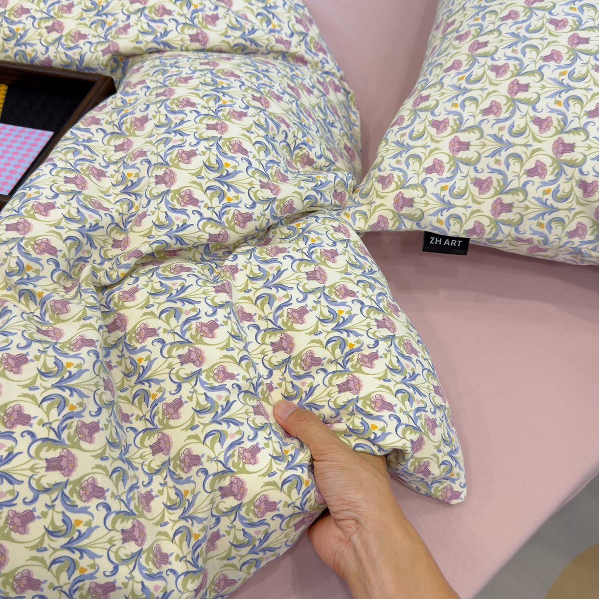 91家纺网 家纺一手货源 找家纺 竹合家纺 2025秋冬新品爆款有氧人字纹提花小清新加厚四件套 花影